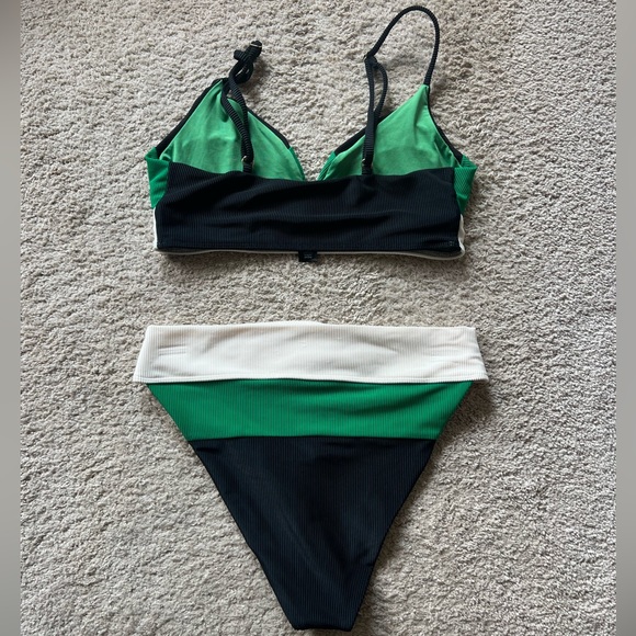 New Beach Riot Riza top + Alexis bikini size L - Picture 9 of 11